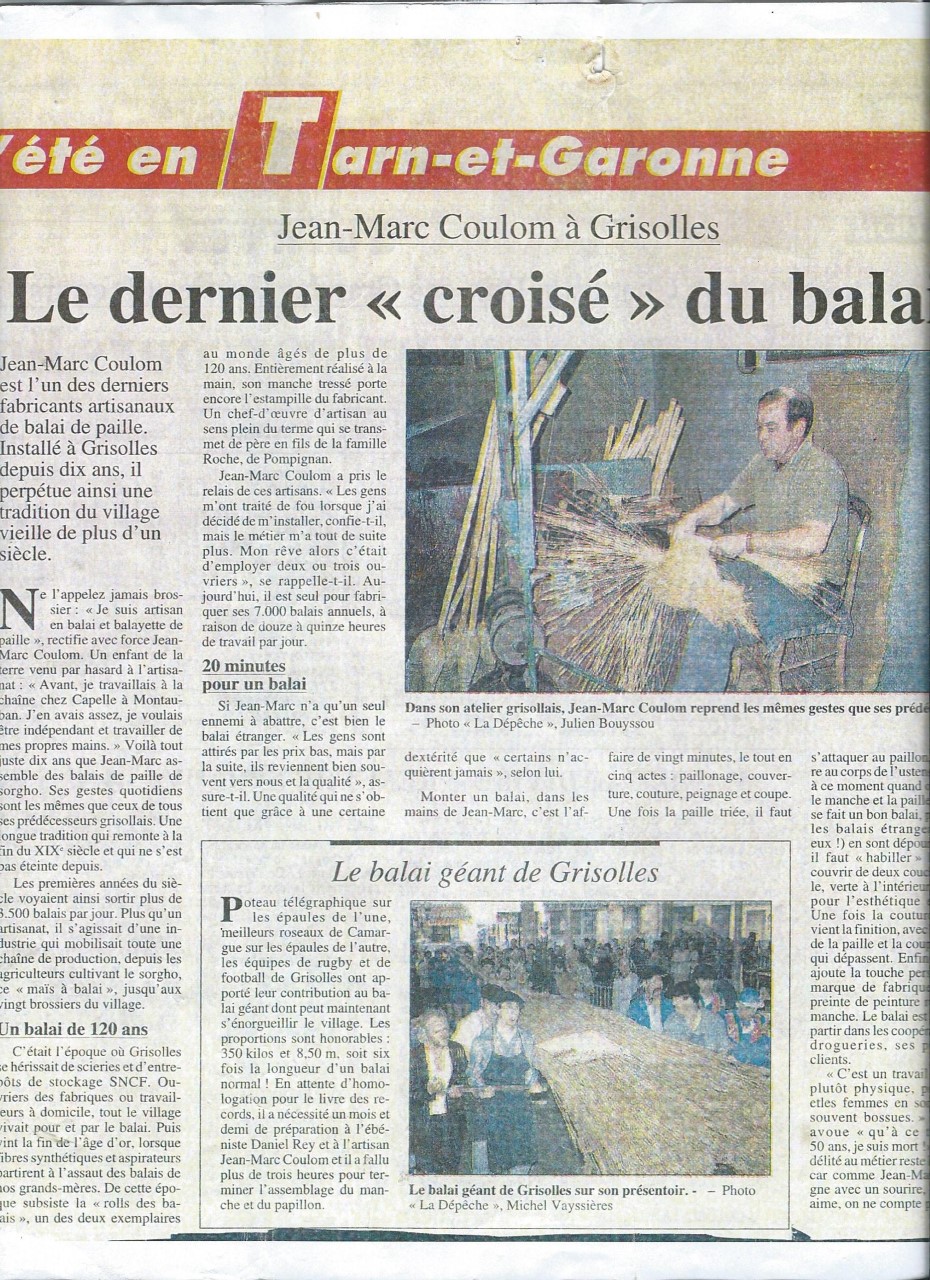 Article de La Dépêche du Midi intitulé « Le dernier "croisé" du balai », avec un encart sur le balai géant de Grisolles.